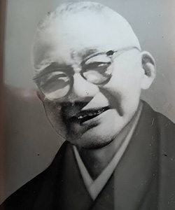 二代教会長：見浦徳三郎師